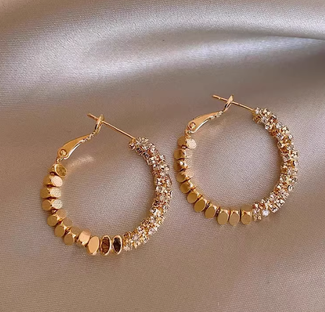 串珠耳環 Beaded Hoop Earrings