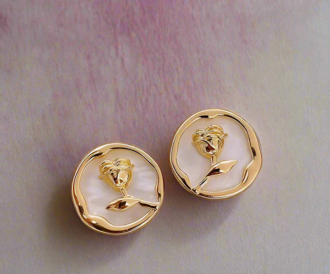 Shell Rose Earrings 貝瑰耳環